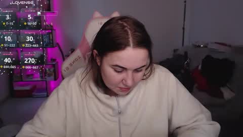 mari moore online show from December 2025 09:07:01 AM