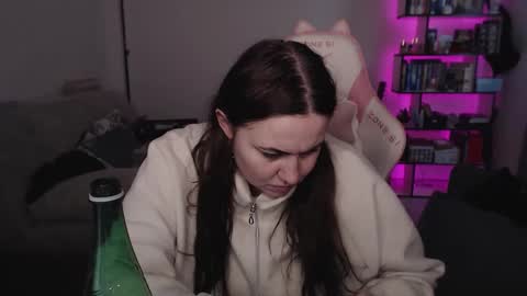 mari moore online show from February 2026 07:16:02 AM