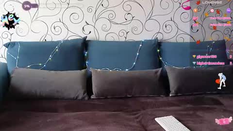 Snapshot of mari_pussik chatting on October 2025 08:02:02 AM MARI online show from October 2025 08:02:02 AM