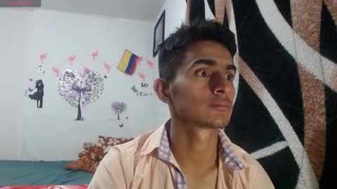 Snapshot of maria_and_angel17 chatting on December 2024 01:24:02 AM Mara and ngel online show from December 2024 01:24:02 AM