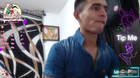 Snapshot of maria_and_angel17 chatting on January 2025 01:38:01 AM Mara and ngel online show from January 2025 01:38:01 AM