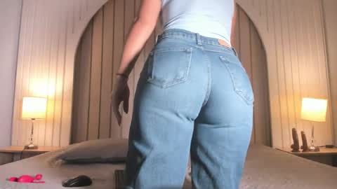 Maria  online show from March 2026 11:21:01 AM