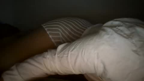 Snapshot of maria_le chatting on November 2025 03:27:02 AM MARIALE online show from November 2025 03:27:02 AM