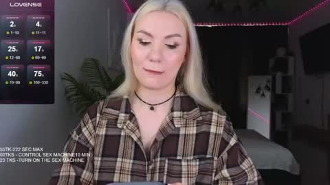 Snapshot of maria_shy_lii chatting on June 2026 09:23:01 AM maria_shy_lii online show from June 2026 09:23:01 AM