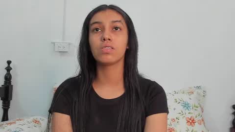 Snapshot of maria_skinny_ chatting on July 2026 06:29:01 AM My name is Valentina online show from July 2026 06:29:01 AM