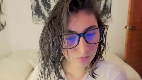 Snapshot of mariagh_ chatting on June 2026 09:41:01 PM Maria online show from June 2026 09:41:01 PM