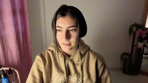 Snapshot of mariagh_ chatting on July 2026 08:24:02 PM Maria online show from July 2026 08:24:02 PM
