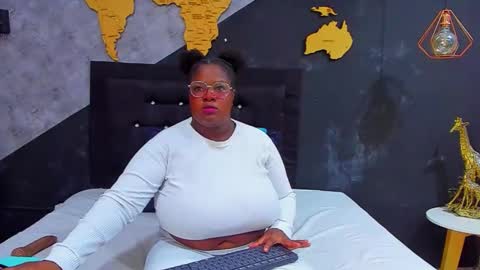  MARIAM online show from October 2025 12:39:02 PM