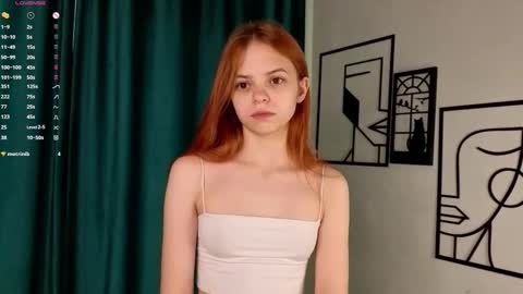 Snapshot of mariamcreedon chatting on September 2025 01:16:02 AM My name is Molly this is my first day online show from September 2025 01:16:02 AM