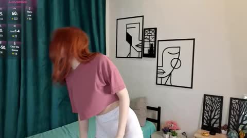 Snapshot of mariamcreedon chatting on November 2025 01:15:01 AM My name is Molly this is my first day online show from November 2025 01:15:01 AM