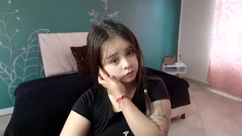 Snapshot of mariamcute_ chatting on December 2024 08:21:02 PM M A R I A N A online show from December 2024 08:21:02 PM