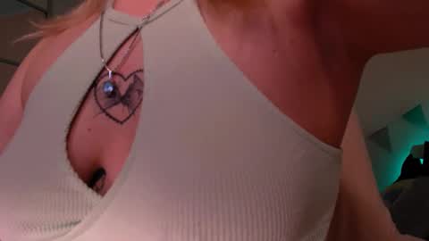 Snapshot of mariamilkis chatting on January 2025 08:10:02 PM Maria online show from January 2025 08:10:02 PM