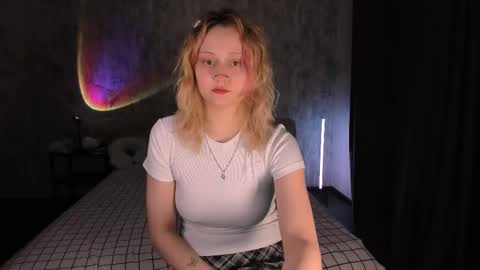 Snapshot of mariamilkis chatting on February 2025 04:35:01 PM Maria online show from February 2025 04:35:01 PM