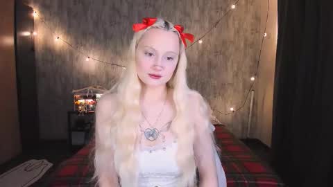 Snapshot of mariamilkis chatting on November 2025 01:48:02 AM Maria online show from November 2025 01:48:02 AM