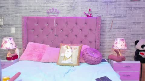 Snapshot of mariamrosse chatting on December 2024 04:28:02 AM Mariam online show from December 2024 04:28:02 AM