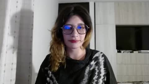 Mariana online show from December 2024 07:42:02 PM