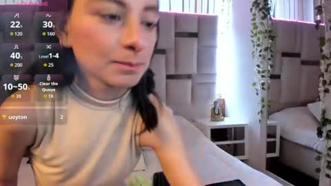 mariana__thompson online show from July 2026 01:15:02 PM