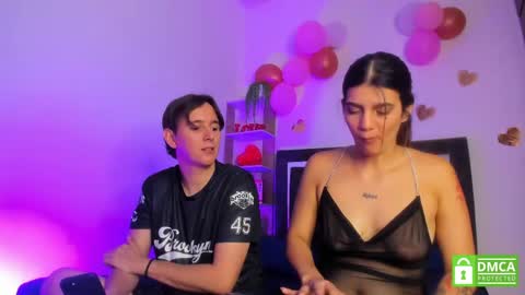 Snapshot of mariana_and_ronny chatting on May 2026 08:07:02 PM Mariana and Ronny online show from May 2026 08:07:02 PM