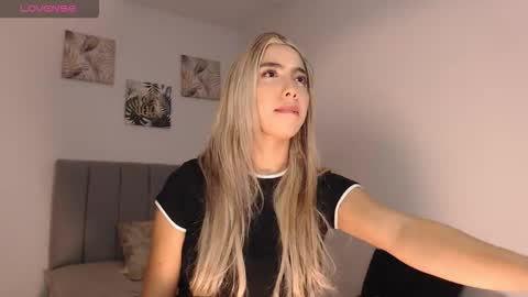 Mariana online show from February 2026 12:22:02 AM