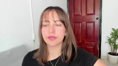 Mariana online show from May 2026 04:01:02 PM