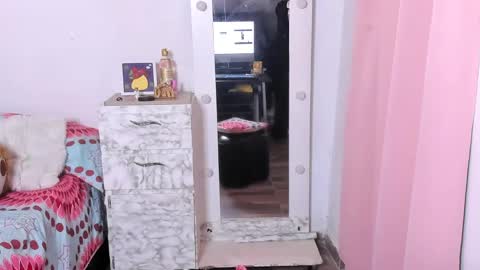      M A R I A N A       online show from February 2025 02:45:01 PM