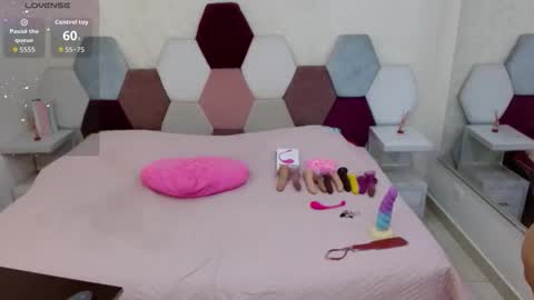 mariana online show from November 2025 03:50:01 PM