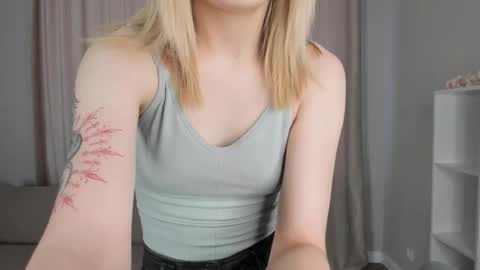 Snapshot of marianbramblett chatting on January 2026 06:49:01 AM Mendy online show from January 2026 06:49:01 AM