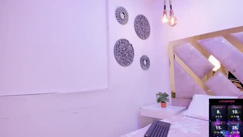 Snapshot of marianee_rousse chatting on September 2025 10:04:01 PM Marianee Rousse online show from September 2025 10:04:01 PM