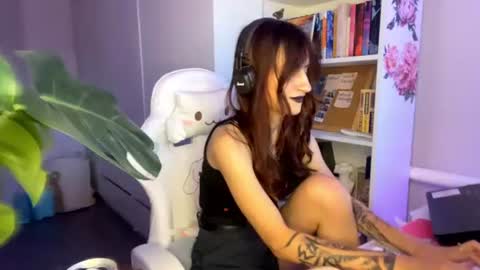 Snapshot of marianelatreff chatting on June 2026 05:16:01 PM Monica online show from June 2026 05:16:01 PM