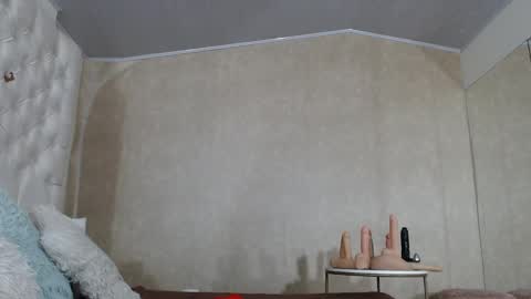 la crespa x online show from March 2026 12:20:01 PM