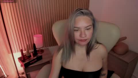 Snapshot of marianl0ve chatting on March 2025 04:53:01 PM Marian Love online show from March 2025 04:53:01 PM