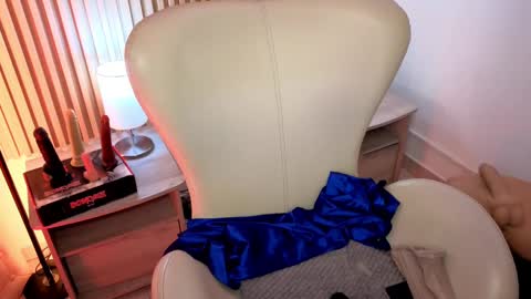Snapshot of marianl0ve chatting on October 2025 10:46:02 AM Marian Love online show from October 2025 10:46:02 AM