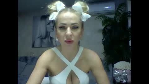 Snapshot of marianna1977 chatting on February 2025 05:50:02 PM marianna1977 online show from February 2025 05:50:02 PM