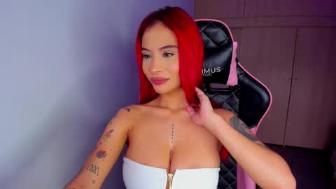 M A R I A N E online show from November 2025 06:08:01 PM