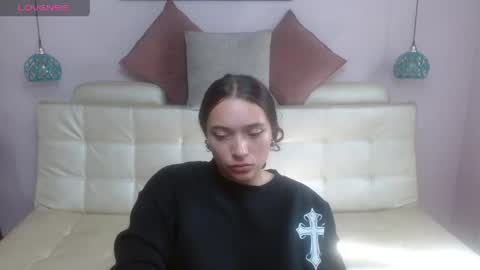 marianne_cam online show from April 2026 01:47:02 PM