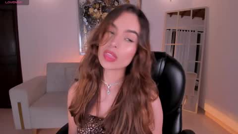 Marianne  online show from February 2025 01:10:01 AM