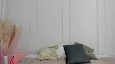 Maria Pettit online show from April 2026 08:43:01 AM