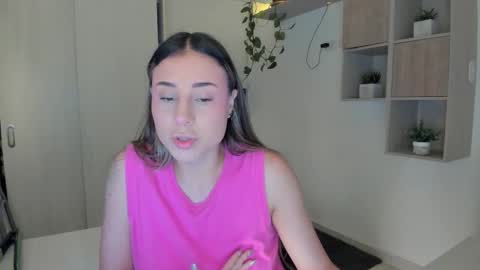 Snapshot of mariascarlett chatting on November 2025 11:37:01 PM mariascarlett online show from November 2025 11:37:01 PM