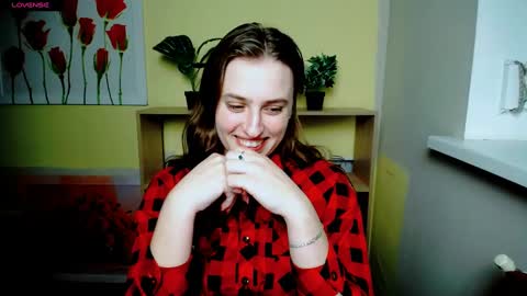 Snapshot of mariatess_ chatting on February 2025 06:09:02 PM Mariia online show from February 2025 06:09:02 PM