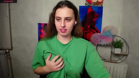 Snapshot of mariatess_ chatting on October 2025 12:50:02 PM Mariia online show from October 2025 12:50:02 PM