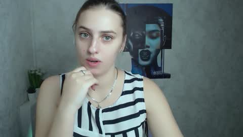 Snapshot of mariatess_ chatting on November 2025 11:54:01 AM Mariia online show from November 2025 11:54:01 AM