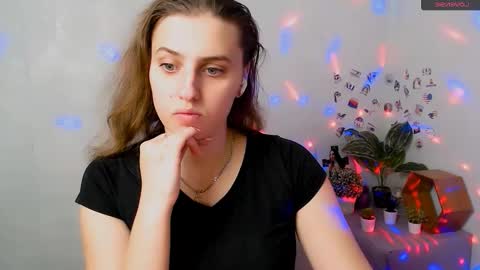 Snapshot of mariatess_ chatting on November 2025 12:38:01 PM Mariia online show from November 2025 12:38:01 PM