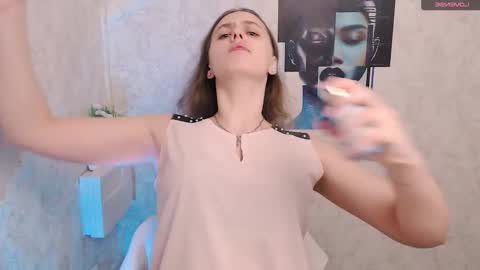 Snapshot of mariatess_ chatting on November 2025 12:06:01 PM Mariia online show from November 2025 12:06:01 PM