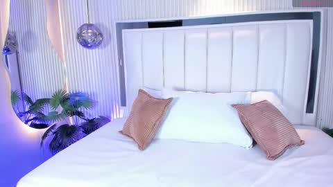 Maria online show from October 2025 05:37:01 PM