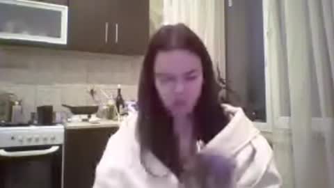 Mari online show from February 2026 05:05:02 AM