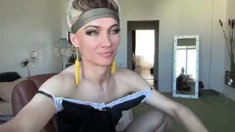 Snapshot of maridekoks chatting on April 2026 07:07:01 AM Mari online show from April 2026 07:07:01 AM