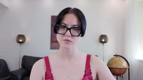 Marie Fitch online show from June 2026 03:40:01 AM