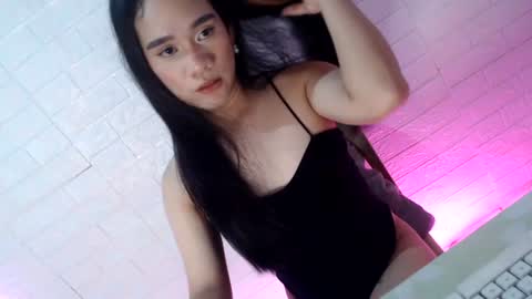 Snapshot of marie_lopez chatting on June 2026 03:36:02 PM yourdreamgirl MARIE online show from June 2026 03:36:02 PM