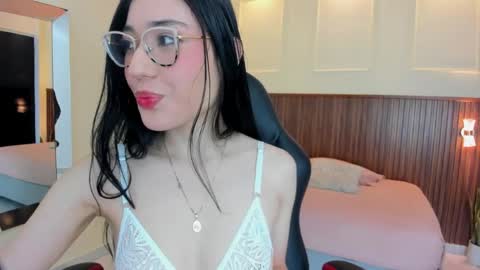 MARIE  online show from April 2026 12:30:02 PM