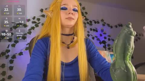 Mariel Gold online show from November 2025 06:34:01 AM